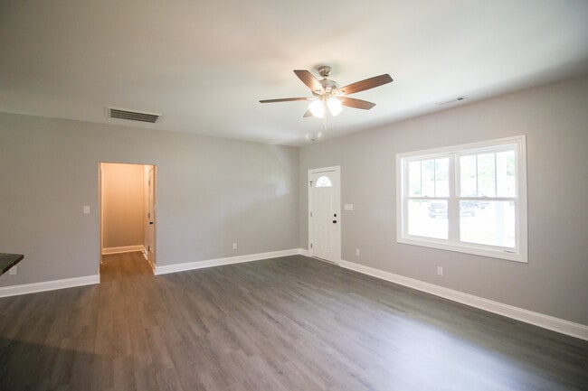 Building Photo - 117 Shipman Rd