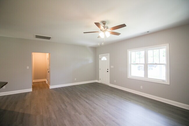 Foto del edificio - 117 Shipman Rd