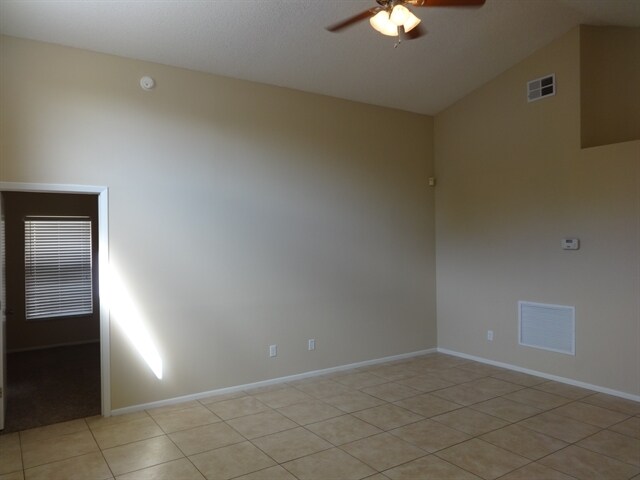 Building Photo - 96 Knights Hollow Dr