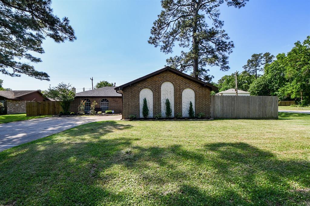 1747 Burning Tree Rd, Humble, TX 77339 House Rental in Humble, TX