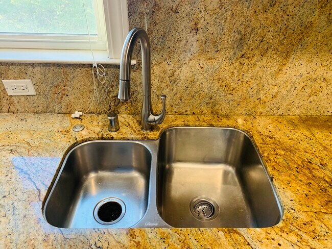 Photo - 2919 Shattuck Ave. House