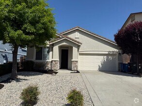 Building Photo - 3995 Warbler Dr