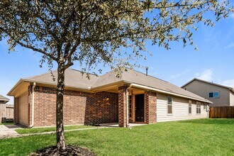 Building Photo - 2443 Gibbs Bend Ct
