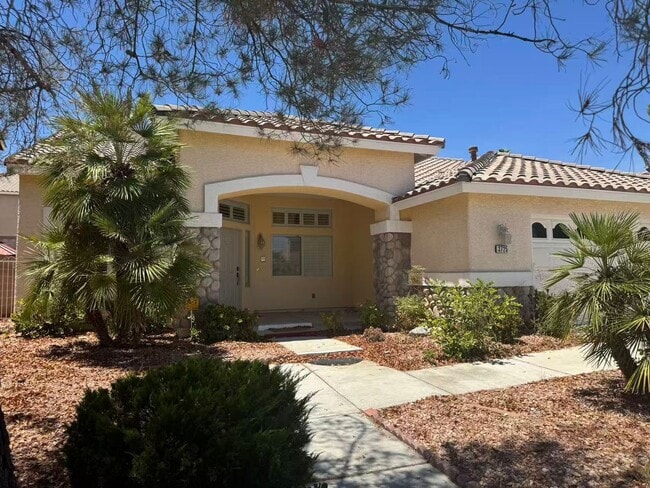 Building Photo - Charming single-story house with 3 beds and 2 baths