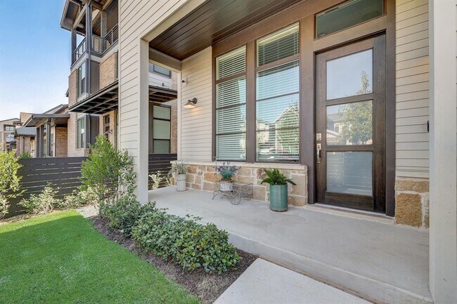 Building Photo - 4219 Elevator Dr