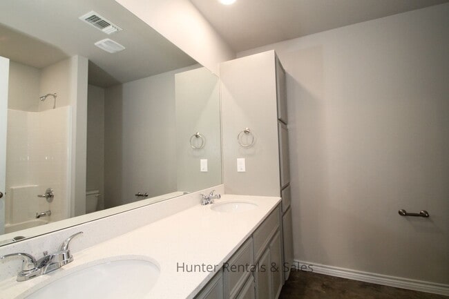 Building Photo - Truly Exceptional! Free Lawn Mowing Servic...