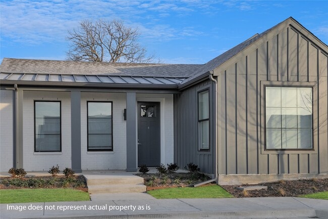 Building Photo - 3651 S Custer Rd