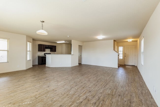 Building Photo - Tesoro Hills - 8526 Tesoro Hills, San Anto...