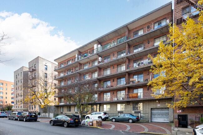 Building Photo - 14350 Barclay Ave