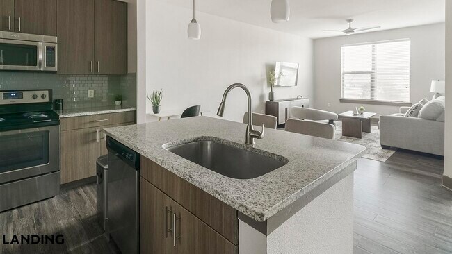 Foto del edificio - 14805 Grisby Rd
