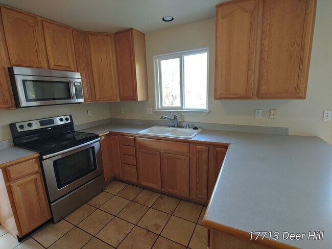 Foto del edificio - Hidden Valley Lake Rental- PGE included