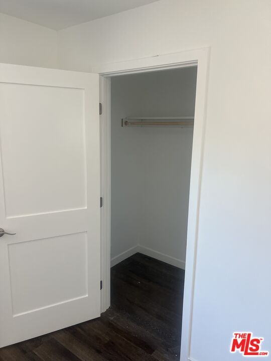 Foto del edificio - 7729 Wynne Ave