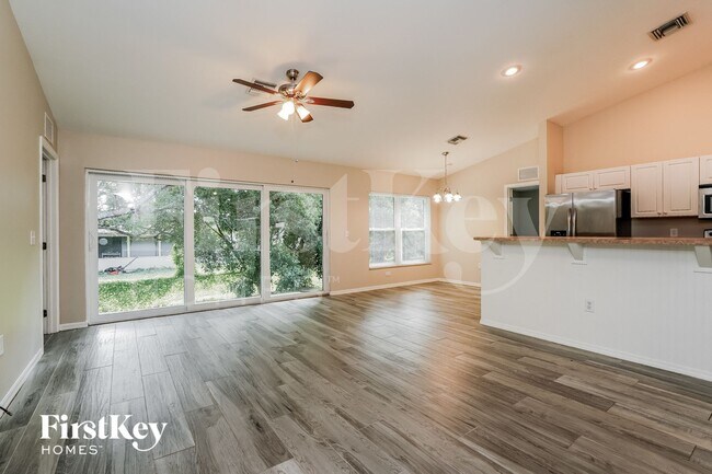 Foto del edificio - 18533 Orlando Rd