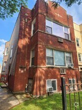 Building Photo - 6106 N Washtenaw Ave