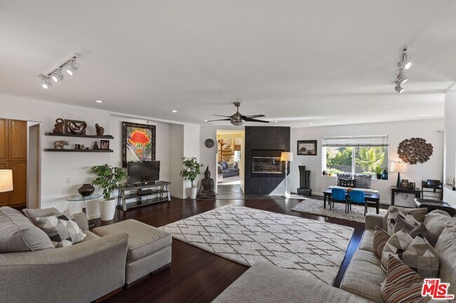 Foto del edificio - 7130 Gateshead Way