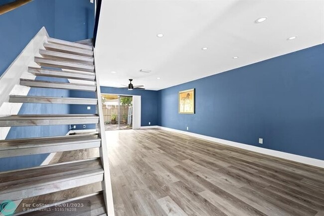 Building Photo - 3082 S Oakland Forest Dr