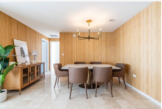 Foto del edificio - 68 SW 6th St
