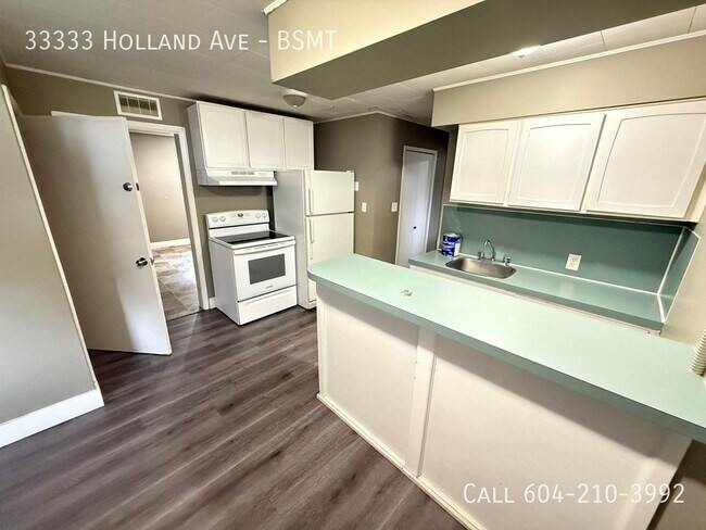 Photo du bâtiment - Basement Near Abbotsford Hospital