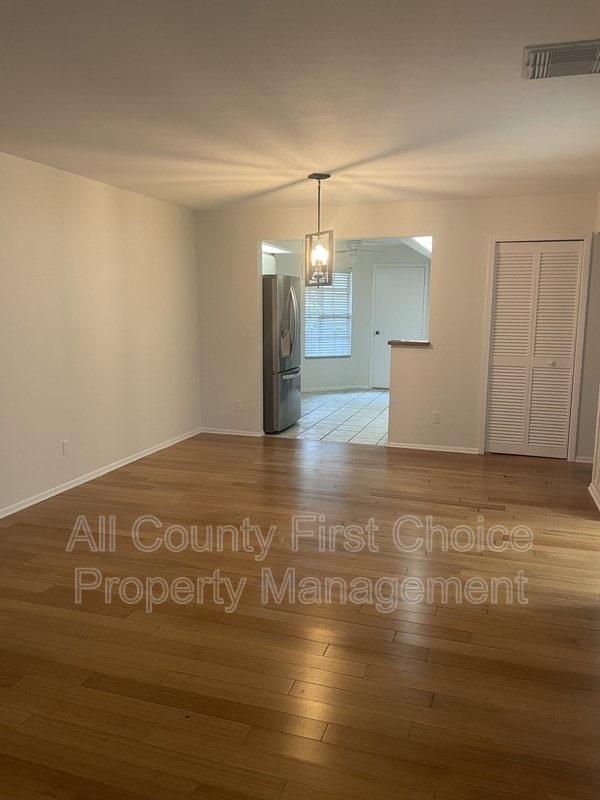 Building Photo - 2662 Sequoia Terr