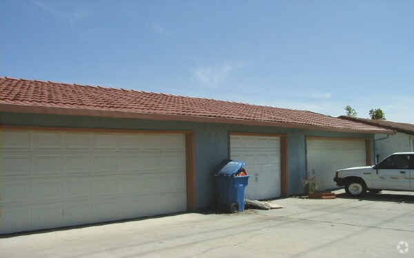 Building Photo - 3430 Fosberg Rd