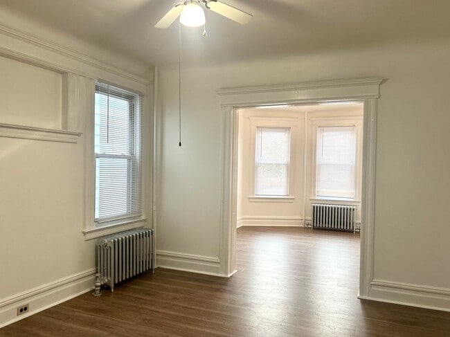 Building Photo - 36 Tiffany Pl