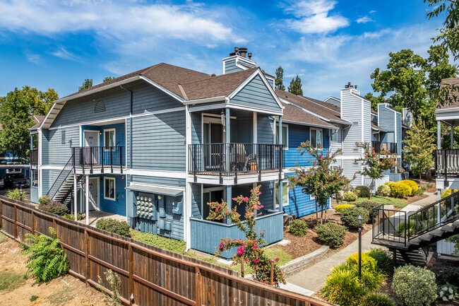 Building Photo - Salishan Apartments