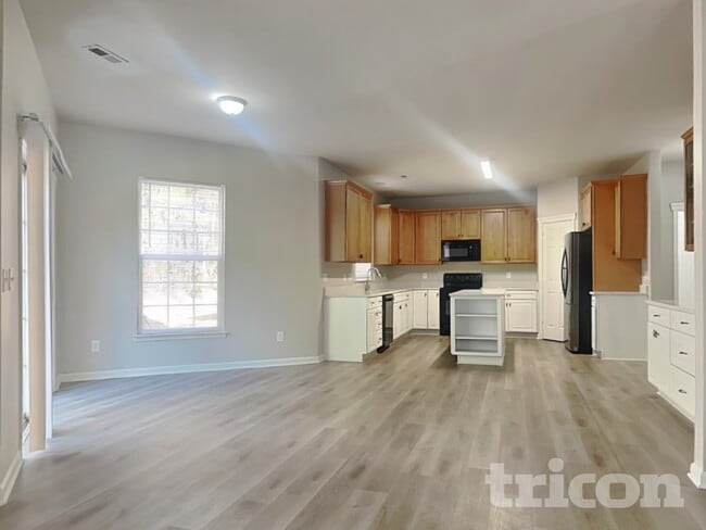 Building Photo - 16117 Long Talon Way