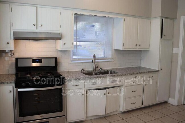 Foto del edificio - 1219 Jackson St