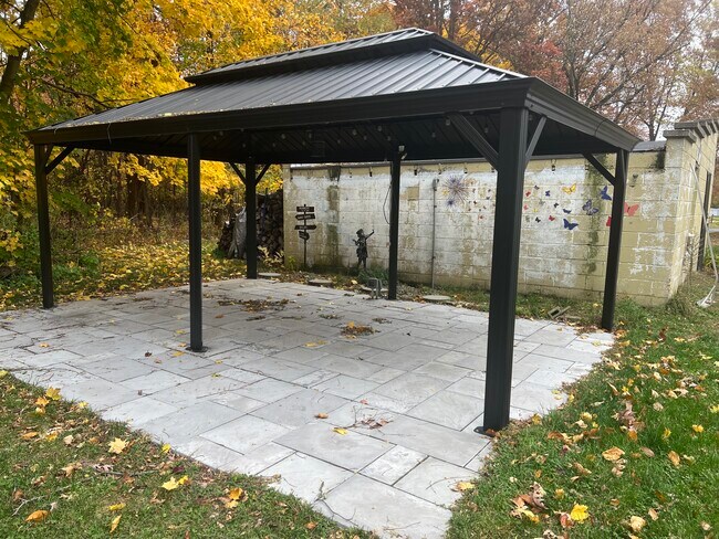 16x20 covered patio with power and lights. - 6200 S 6th St