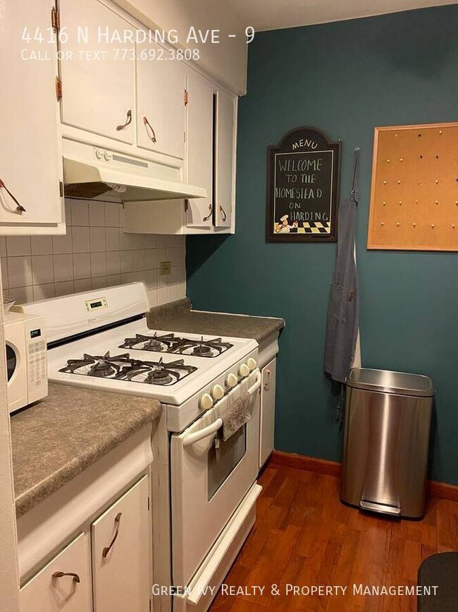 Foto del edificio - Top Floor Condo! 2 Bed/1 Bath in Albany Pa...