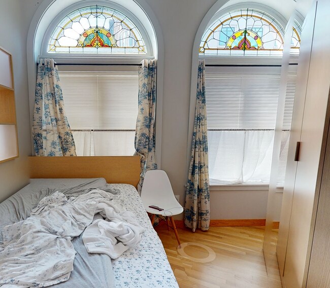 Foto del edificio - 15 Mount Auburn St