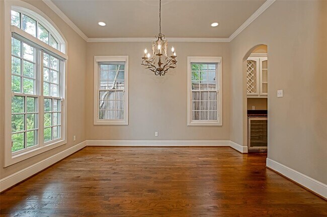 Foto del edificio - 3918 W 6th St