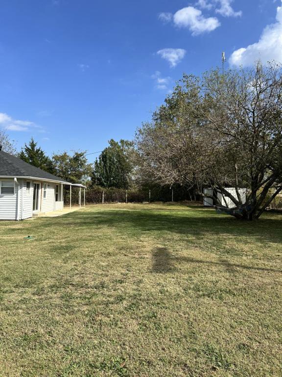 Foto del edificio - 3007 E Corona St