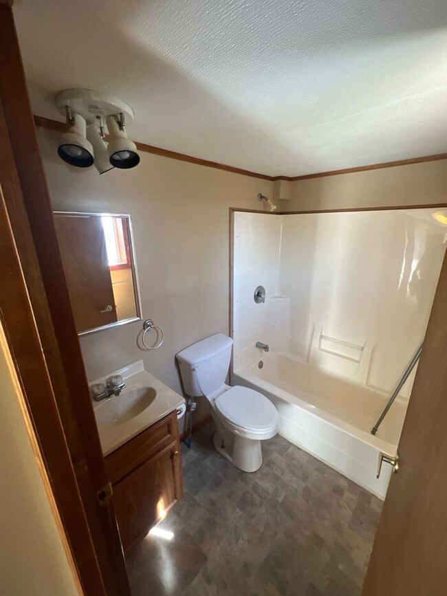 Building Photo - Mobile Home For Rent / Rent to Own