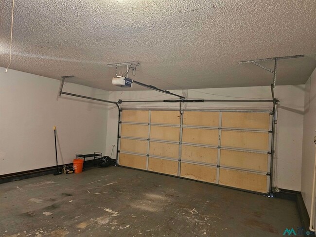 Building Photo - 3705 Ben Crenshaw Cir
