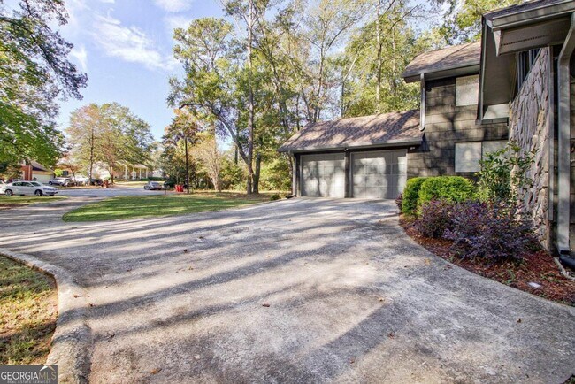 Foto del edificio - 786 Swamp Creek Dr