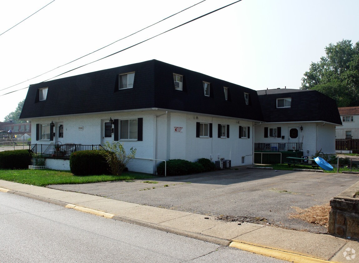Building Photo - 5135 Kentucky St