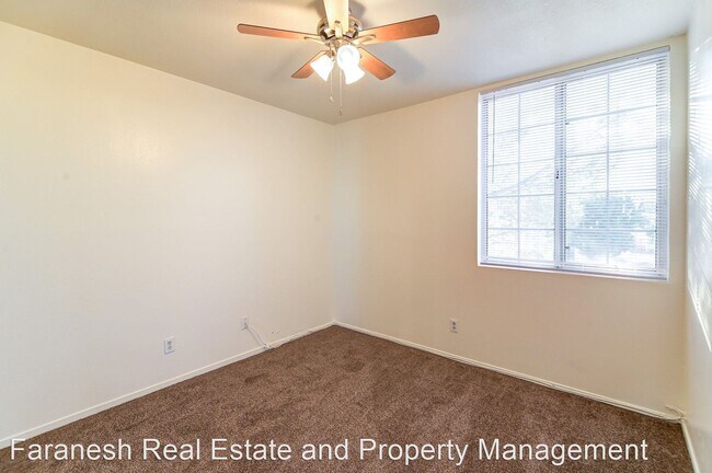 Foto del edificio - 3 br, 2.5 bath House - 8216 Burnt Sienna St