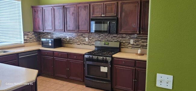 Foto del edificio - 1929 Picasso Way