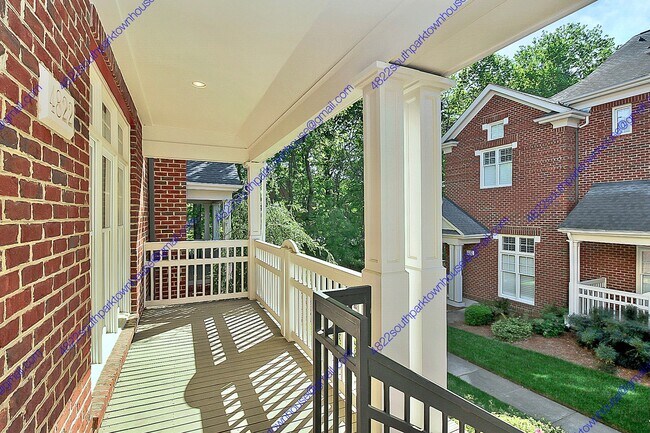 Front Porch - 4822 S Hill View Dr