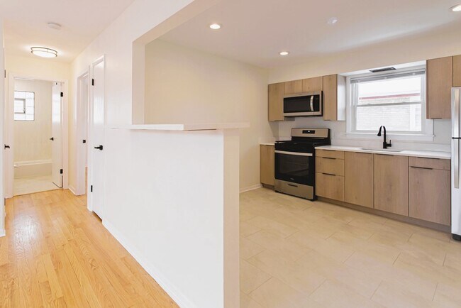 Foto del edificio - 6416 175th St