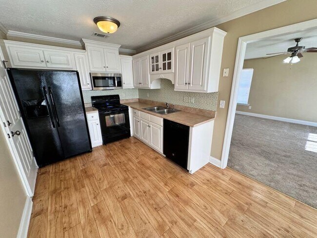 Foto del edificio - 2205 Whitney S Ct