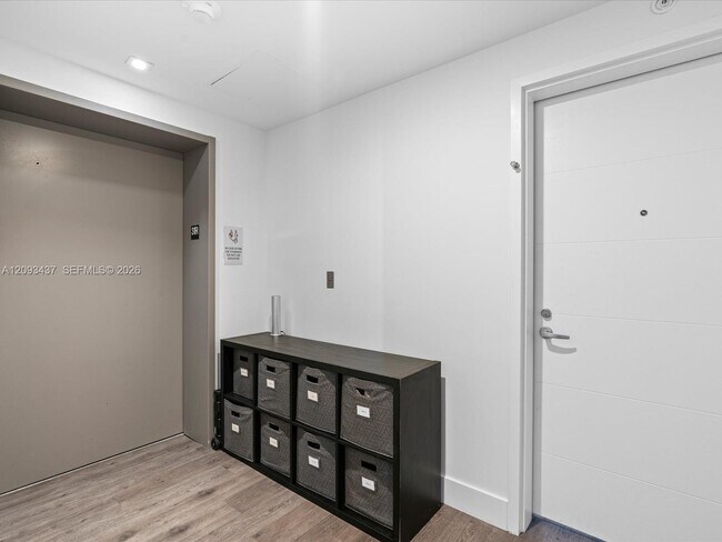 Foto del edificio - 16385 Biscayne Blvd