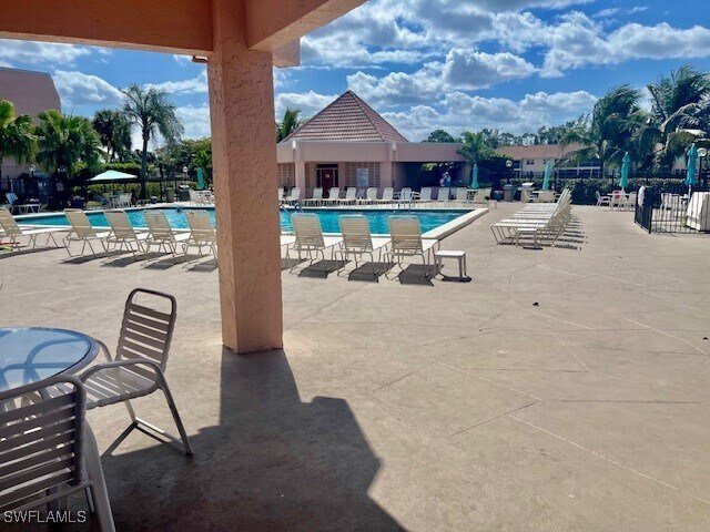 Foto del edificio - 150 Turtle Lake Ct