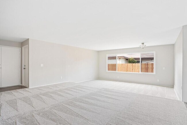 Foto del edificio - 8401 Dube Ct