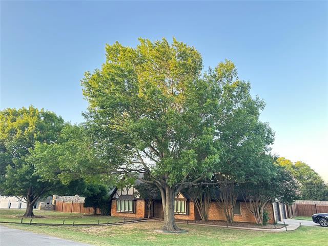 Building Photo - 205 Westwood Dr