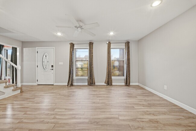 Foto del edificio - 1429 Birch Leaf Rd