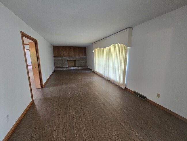 Building Photo - 3109 Dekalb Dr SW