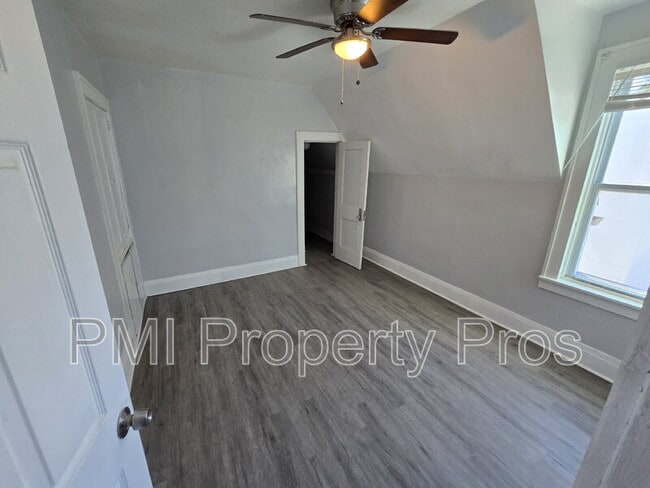 Building Photo - 2620A W Locust St