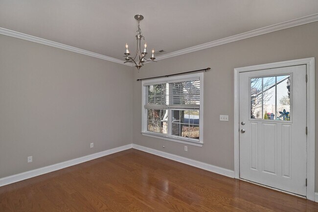 Foto del edificio - Two-Story Home in Arden with Bonus Room/Of...